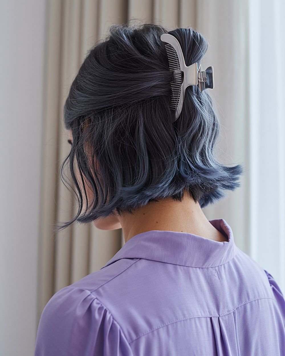 Chin Visual Idea Chin Visual Idea — Hair Clip Hairstyles