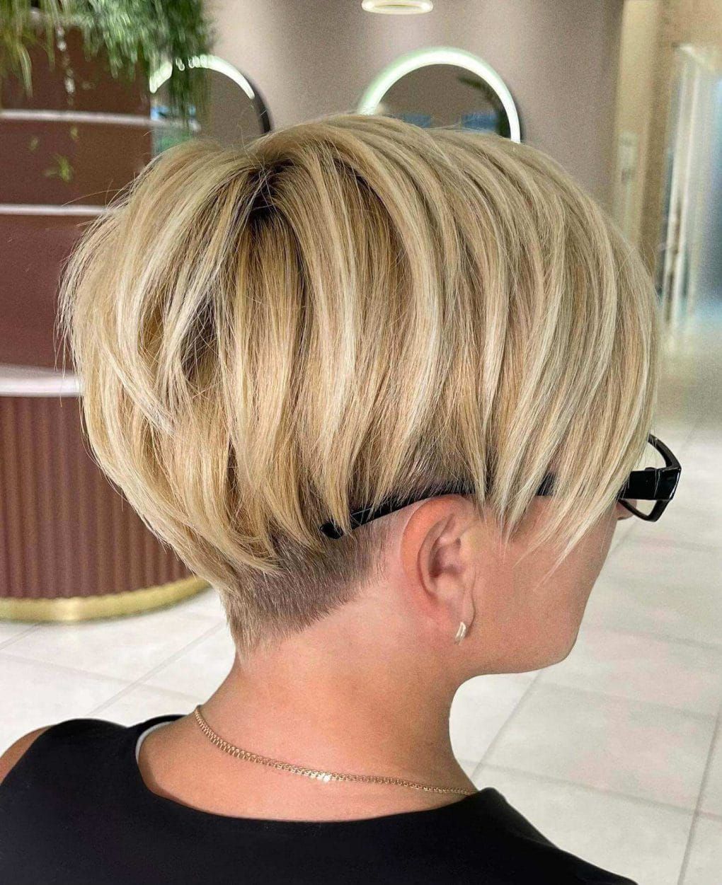 35 Undercut Pixie Styles for Your Liberating Change!