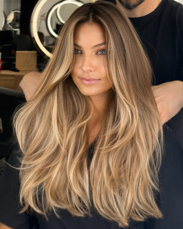 Medium Brown Base With Caramel Balayage Medium Brown Base With Caramel Balayage — Caramel Blonde
