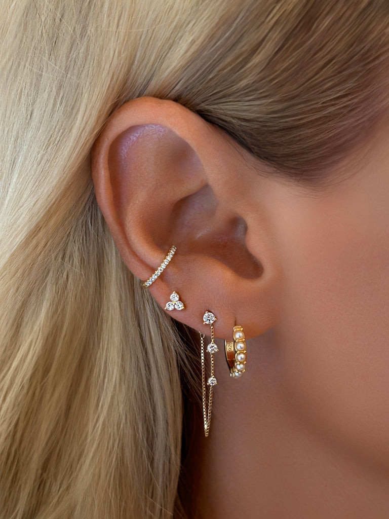 Delicate Gold Chain Drop Earrings for Subtle Sparkle Delicate Gold Chain Drop Earrings for Subtle Sparkle — Ear Stack Ideas