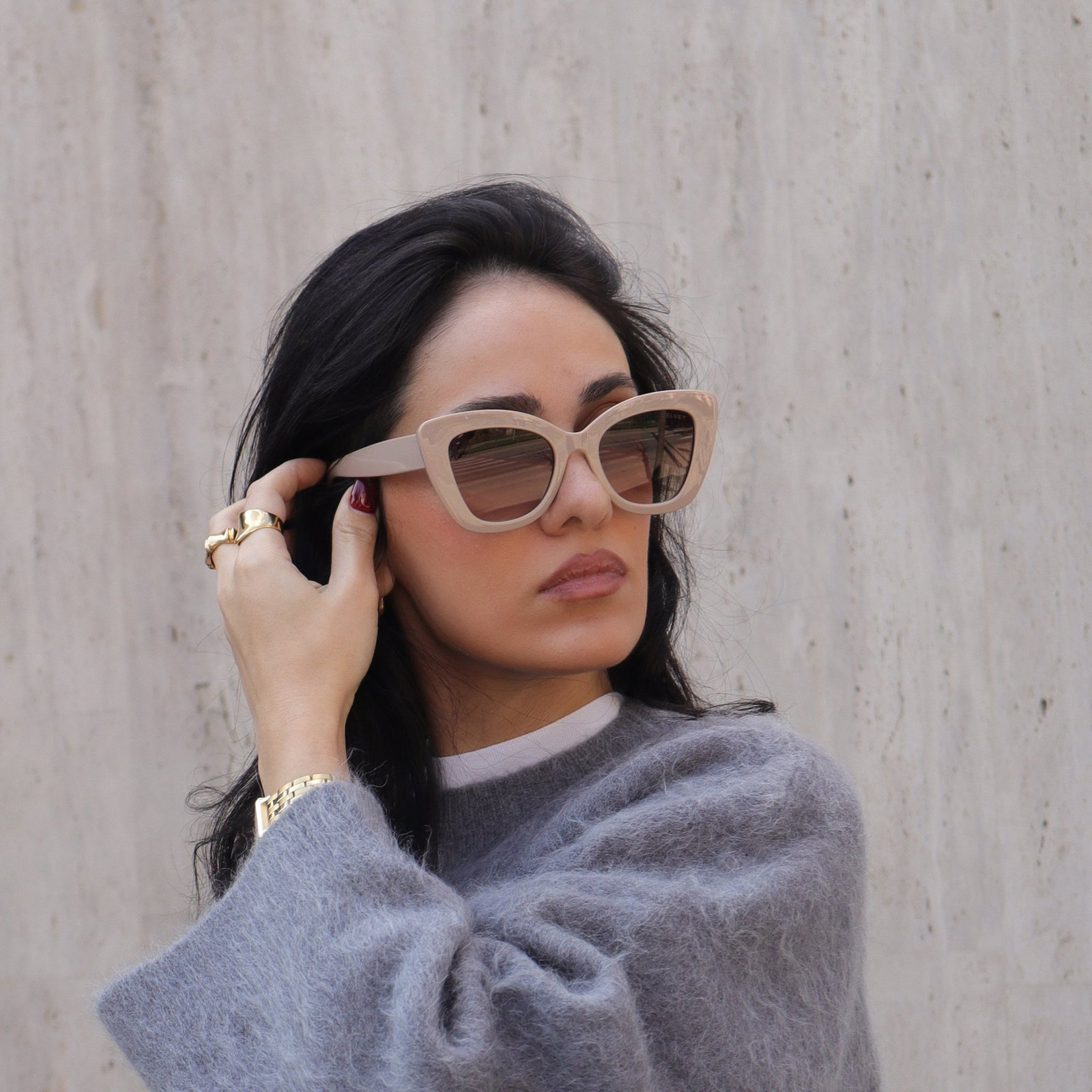 Light Beige Oversized Square Sunglasses with Cozy Knitwear — Sunglasses for Round Face