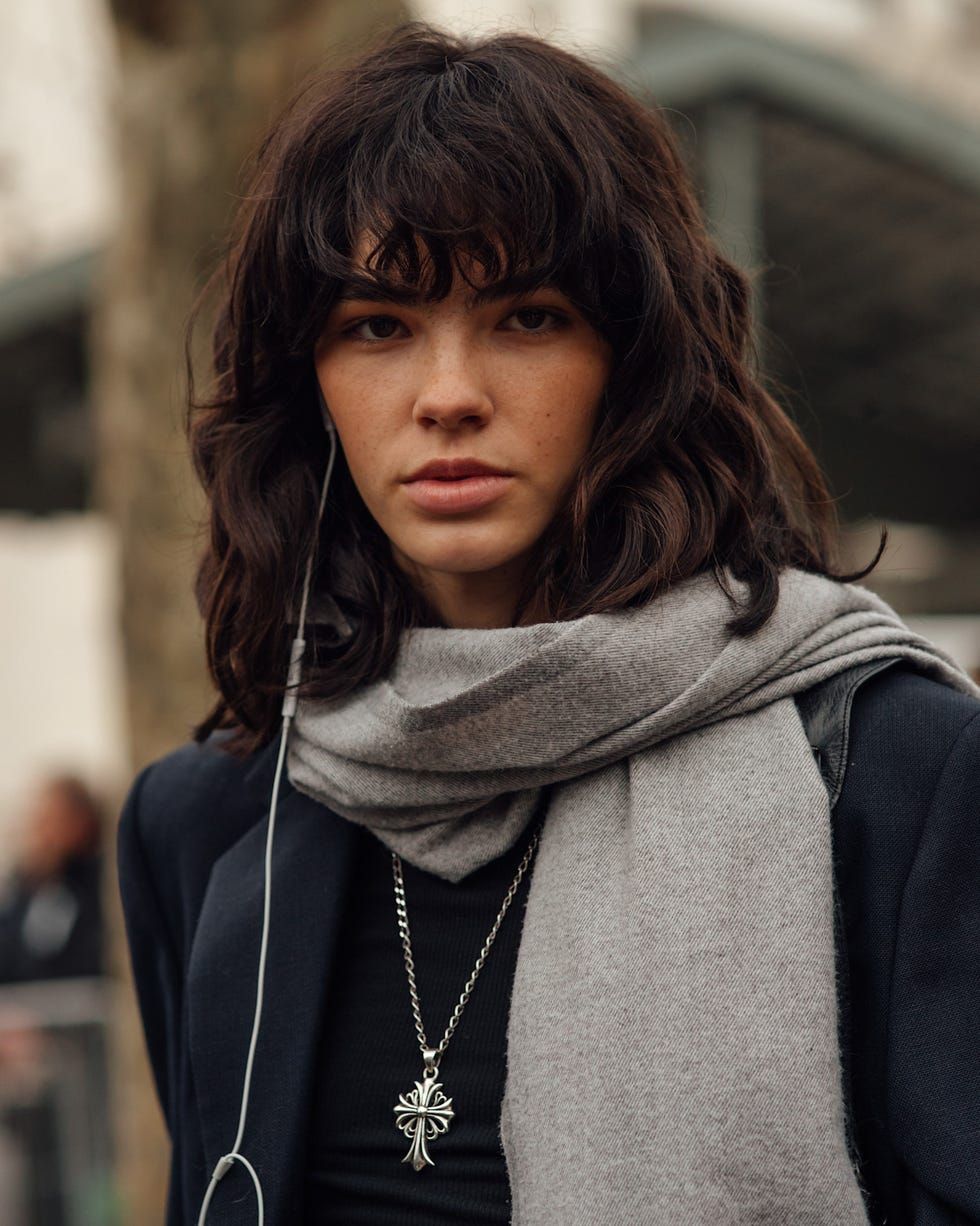 Collarbone Shag With Full Fringe Collarbone Shag With Full Fringe — Haircuts with Bangs