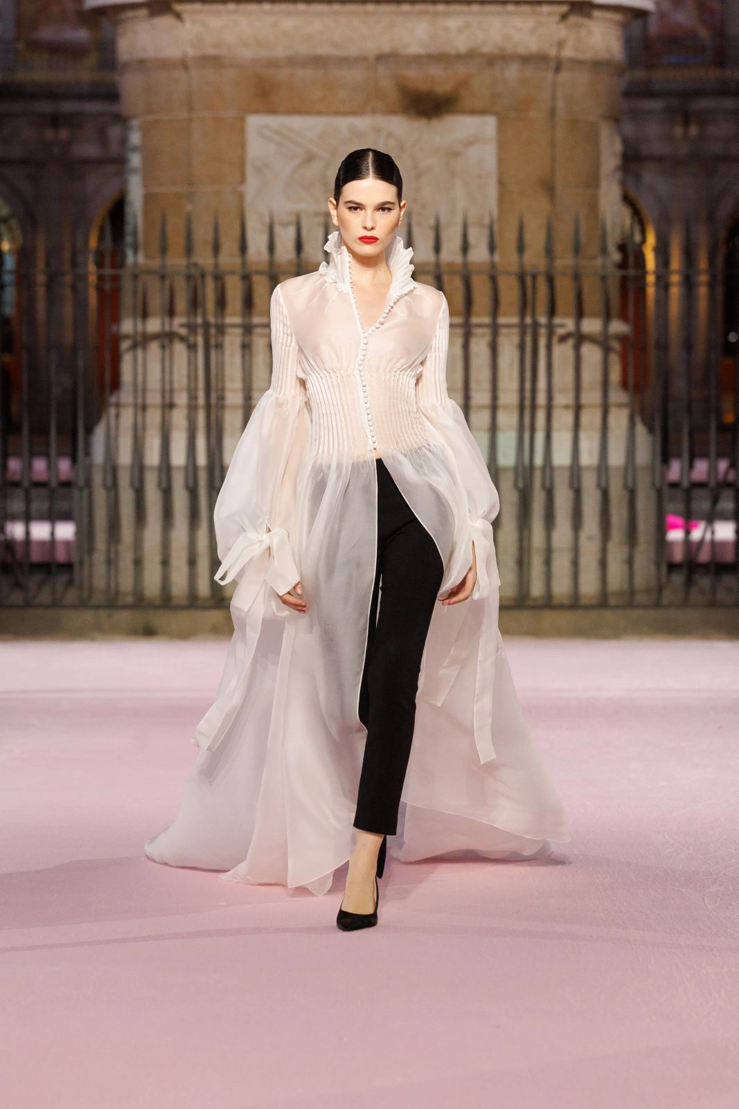 Ivory Organza Cape with Voluminous Sleeves Ivory Organza Cape with Voluminous Sleeves — Madrid Outfits