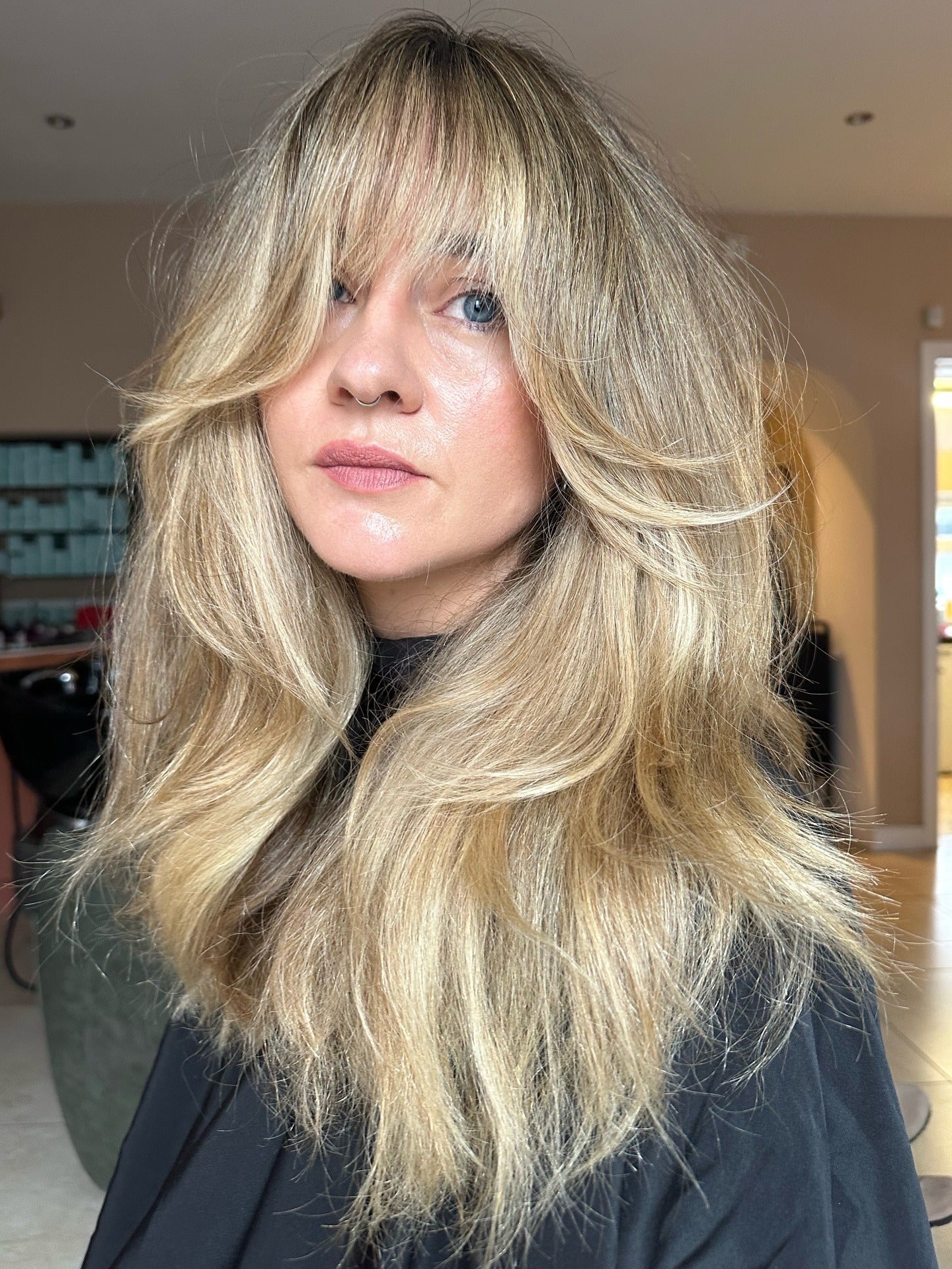 Mid-Back Ash Blonde With Long Layers — Fluffy Hair