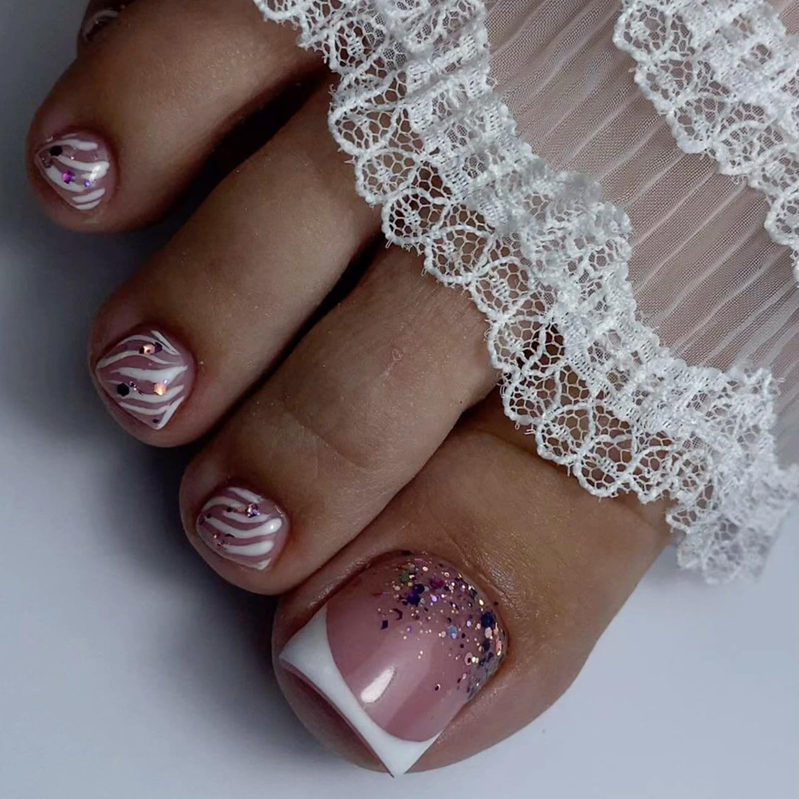 Zebra Print and Glitter Accent Toes Zebra Print and Glitter Accent Toes — Acrylic Toe Nails