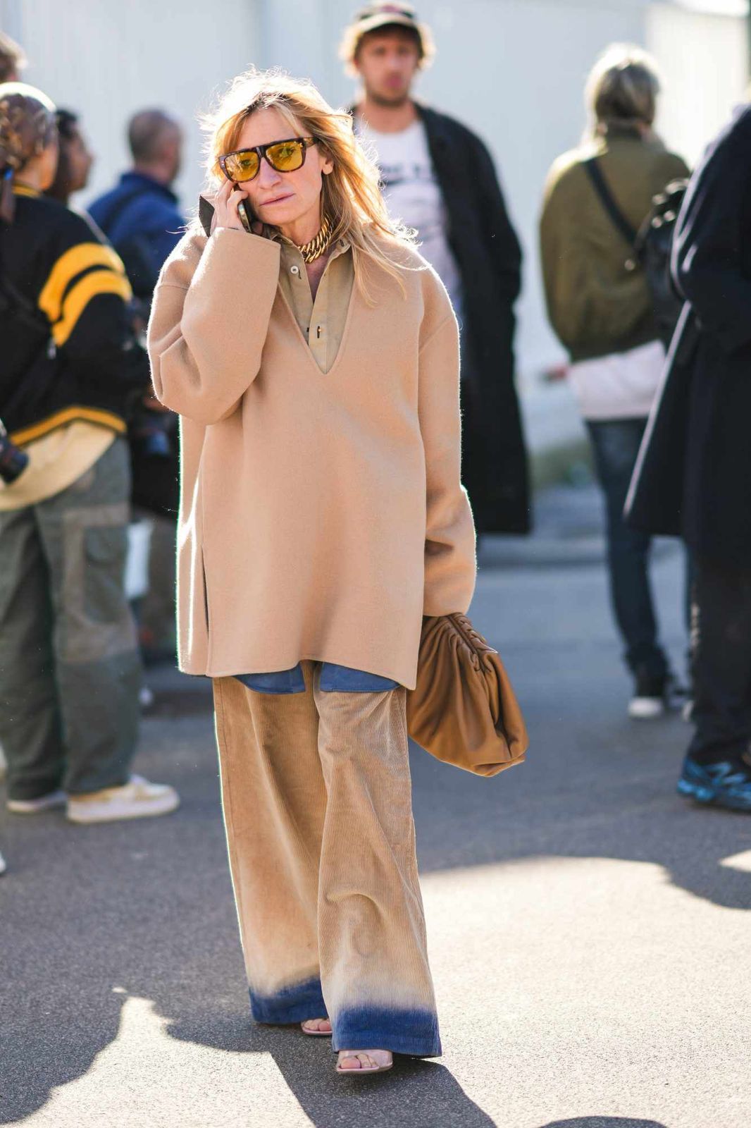 18 Ways I'm Styling Oversized Shirts So My Outfits Look Fashionable and Chic