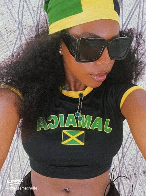 Black 'Jamaica' Graphic T-Shirt for Themed Style — Jamaica Outfits