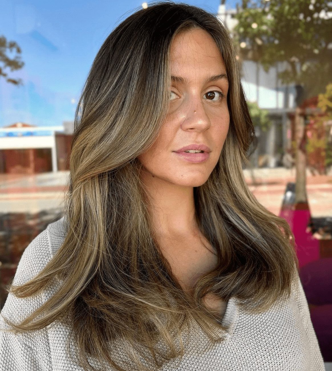 Shoulder Visual Idea — Brown and Blonde Hair