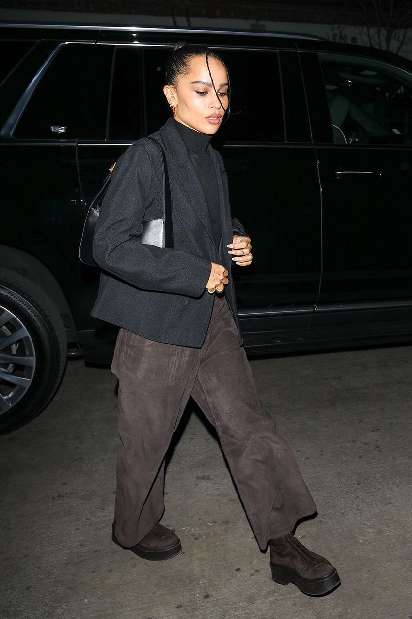 Elevated Casual Chic with Wide-Leg Trousers and Platform Boots Elevated Casual Chic with Wide-Leg Trousers and Platform Boots — Platform Sneakers Outfits