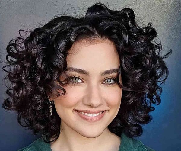 Dark Brown Layered Bob With Curls — Hairstyles for Heart Shaped Faces