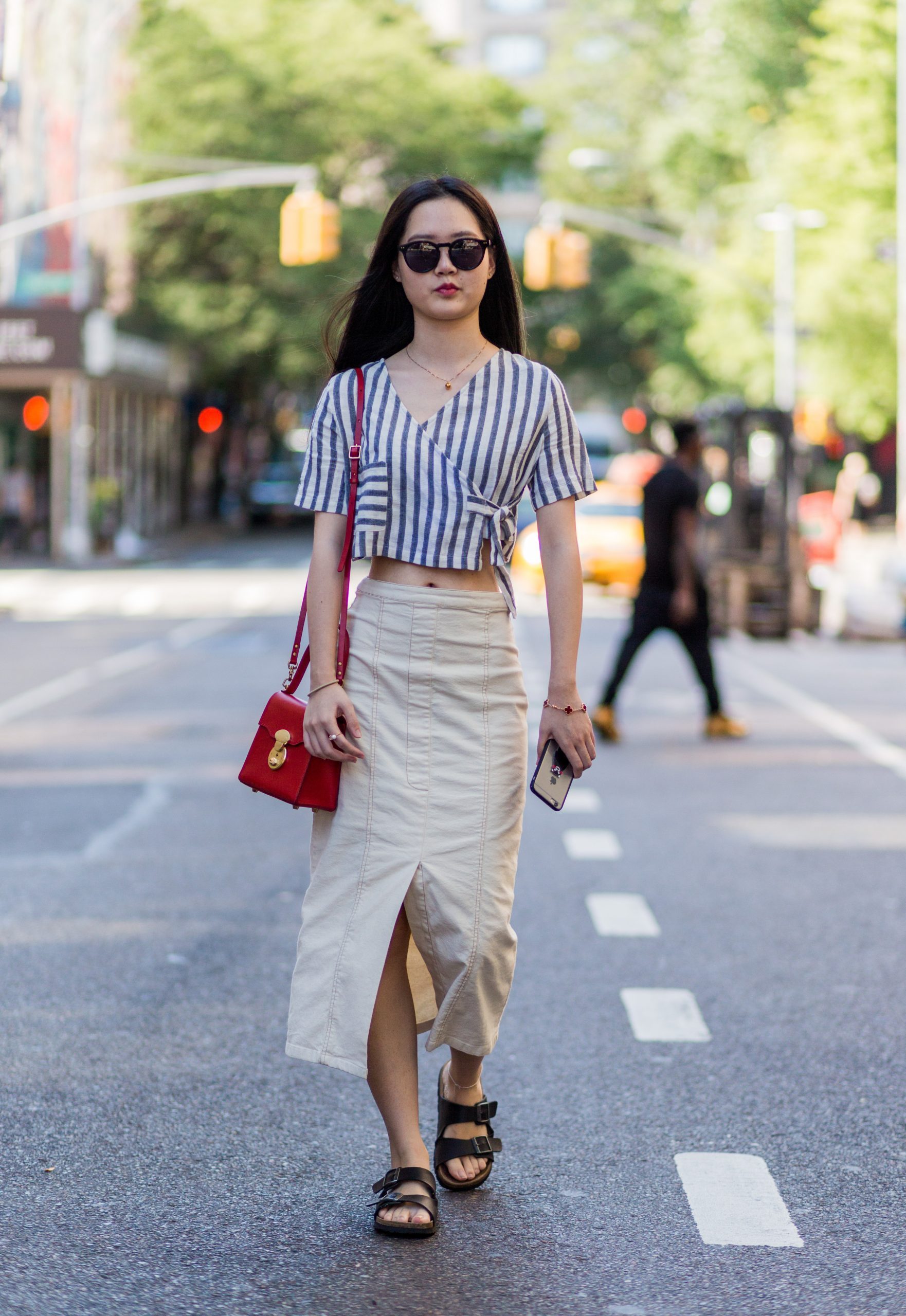 Fashion-Forward Summer Look: Midi Skirt, Crop Top, and Black Birkenstocks Fashion-Forward Summer Look: Midi Skirt, Crop Top, and Black Birkenstocks — Birkenstock Outfits