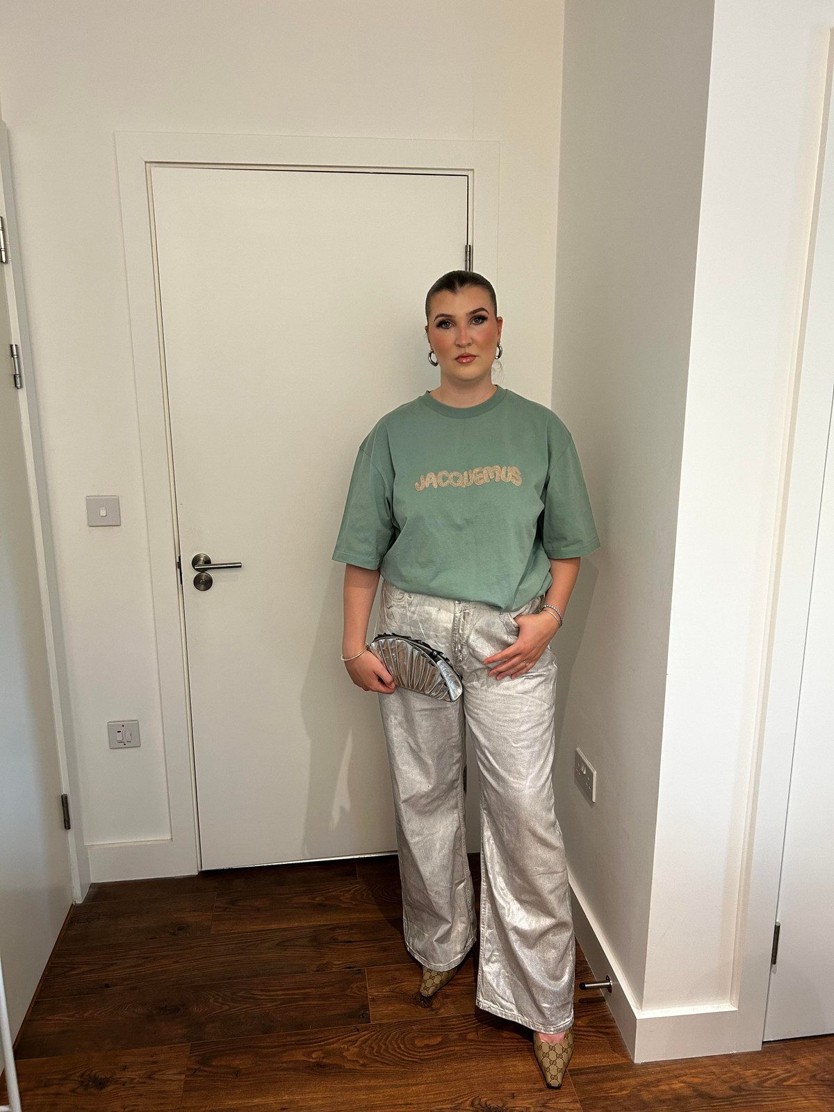Oversized Tee Paired with Metallic Wide-Leg Trousers Oversized Tee Paired with Metallic Wide-Leg Trousers — Girls Night Out Outfits