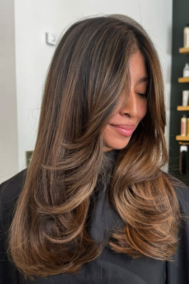 Beige Caramel Balayage on Dark Mocha — Brunette Balayage