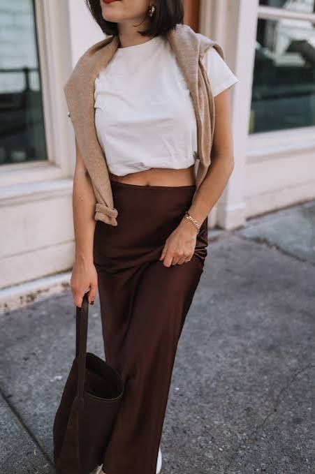 Cropped Top and Maxi Skirt for Vertical Emphasis — Outfits for Long Torso