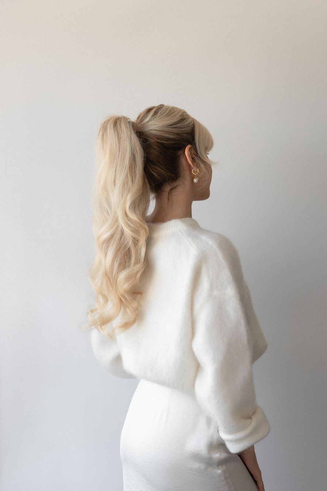 Ash Blonde Ponytail with Loose Curls — Ponytail with Bangs
