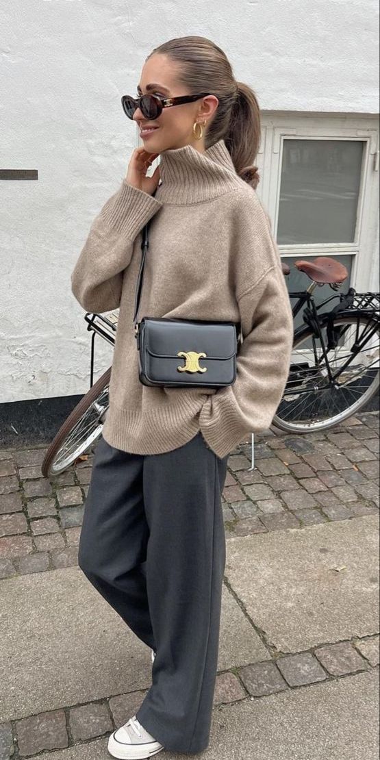 Comfortable Monochrome with Gold Hardware Crossbody — Crossbody Bags