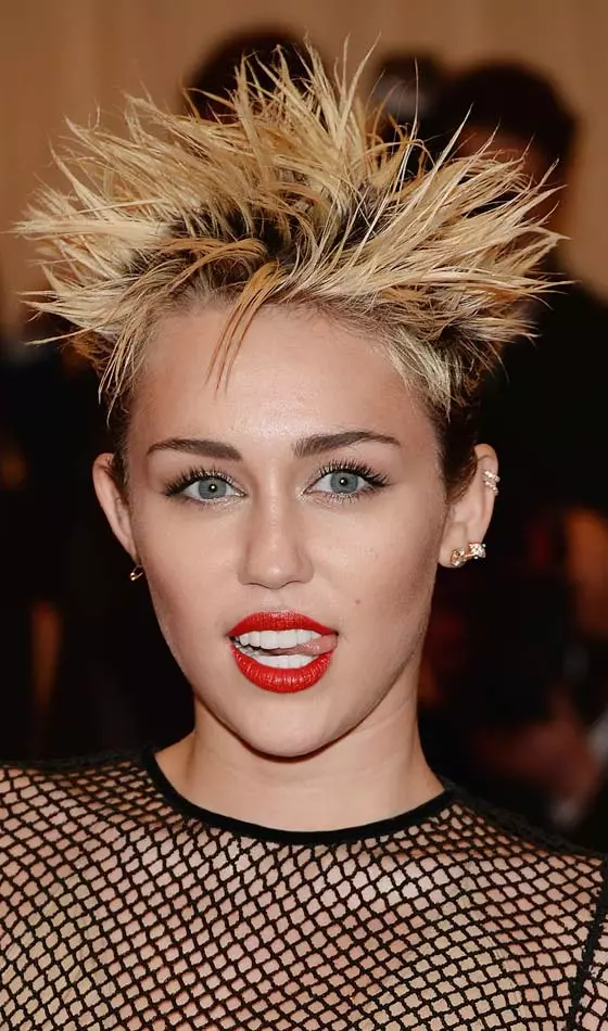 Extreme Platinum Spiky Hair