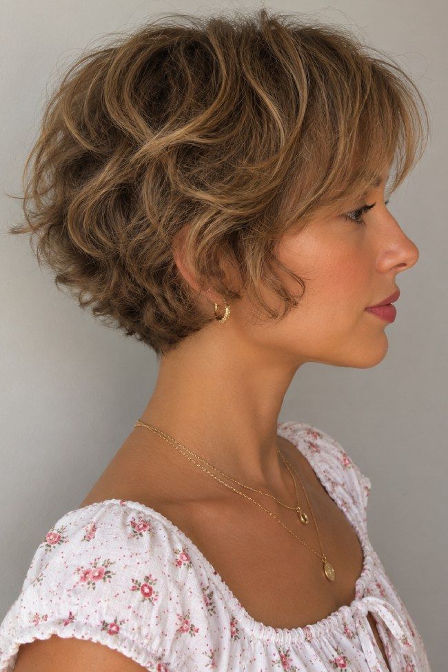 Honey Blonde Bixie With Textured Curls Honey Blonde Bixie With Textured Curls — Bixie Haircut