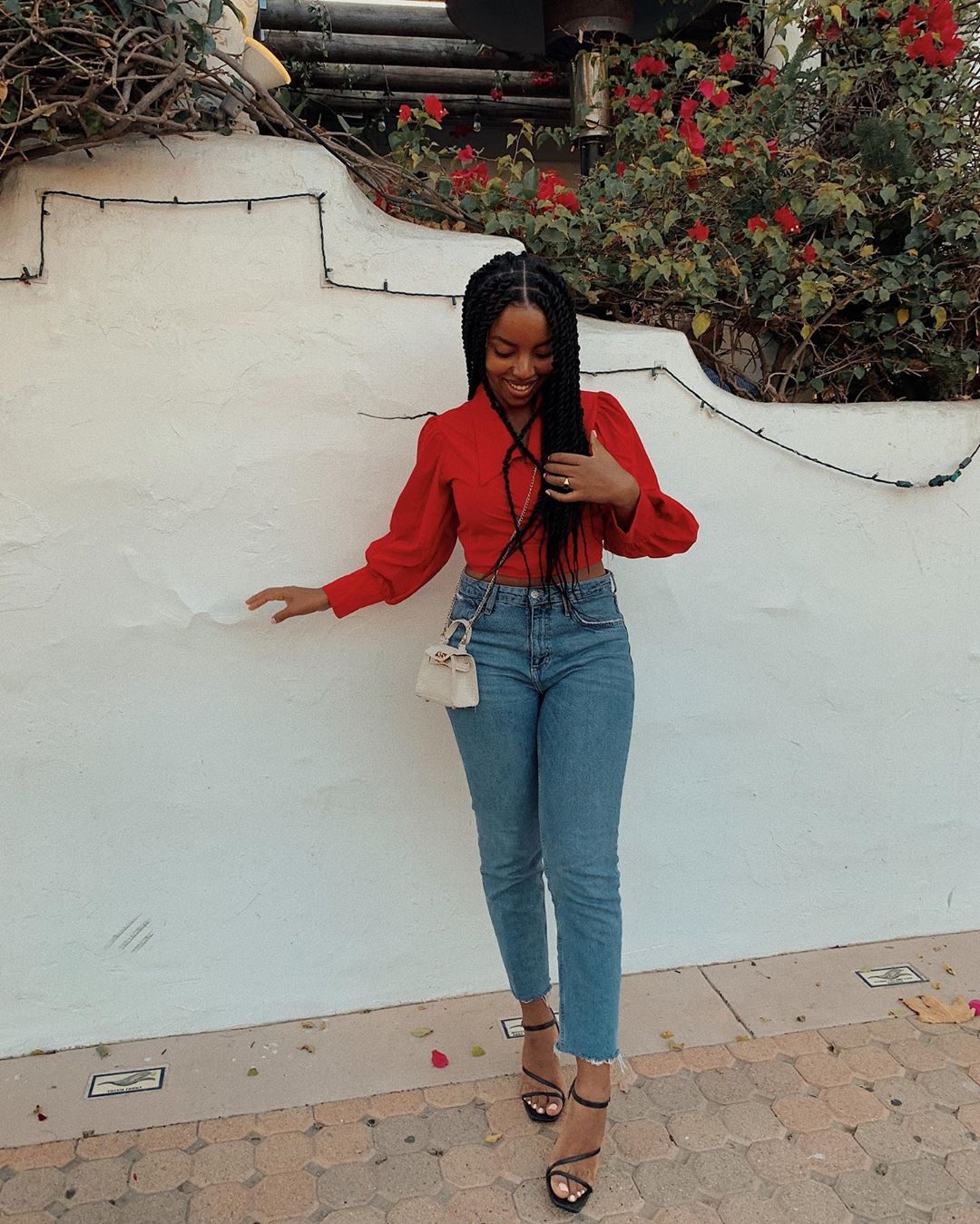 Social Occasion Style: Light Blue Skinny Jeans with Red Puff-Sleeve Blouse — Skinny Jeans Outfits