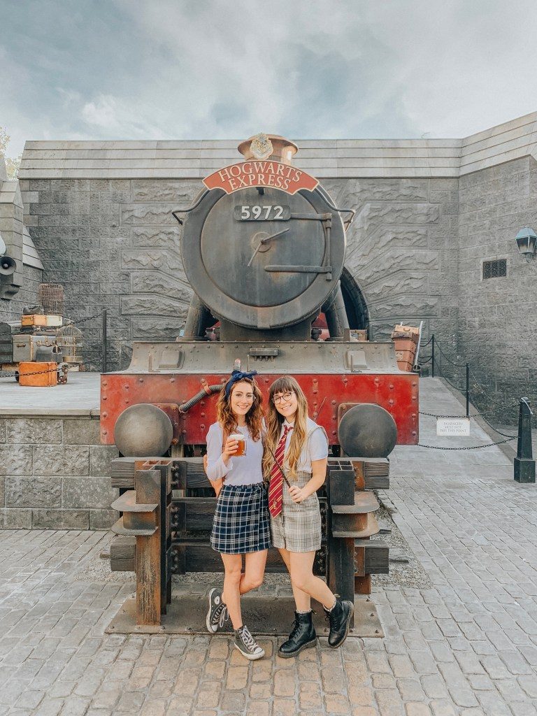 Coordinated Plaid Looks for a Thematic Day Coordinated Plaid Looks for a Thematic Day — Universal Studios Outfits