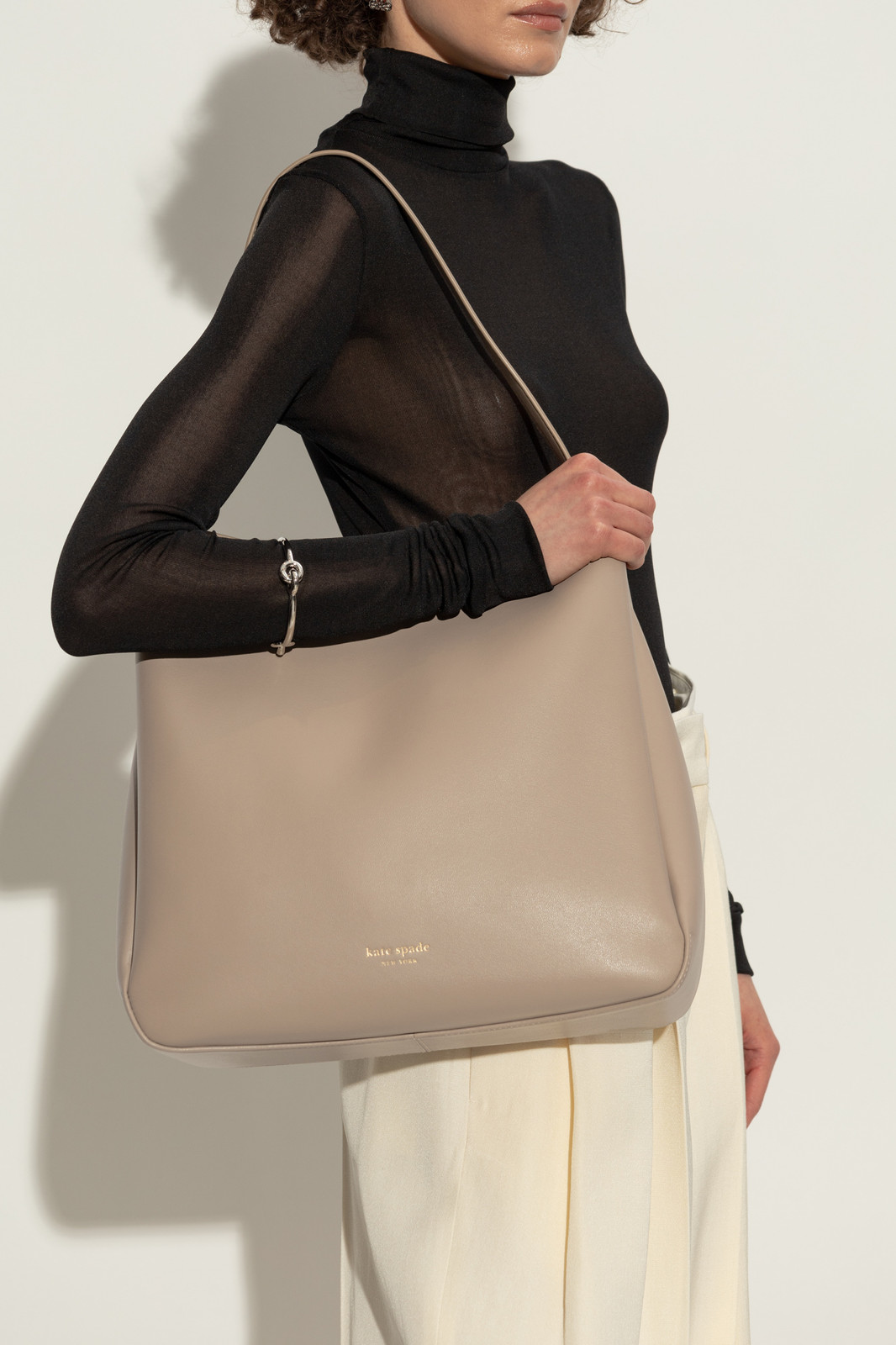 Beige Shoulder Bag with Sheer Turtleneck and White Trousers Beige Shoulder Bag with Sheer Turtleneck and White Trousers — Kate Spade Bag Outfits