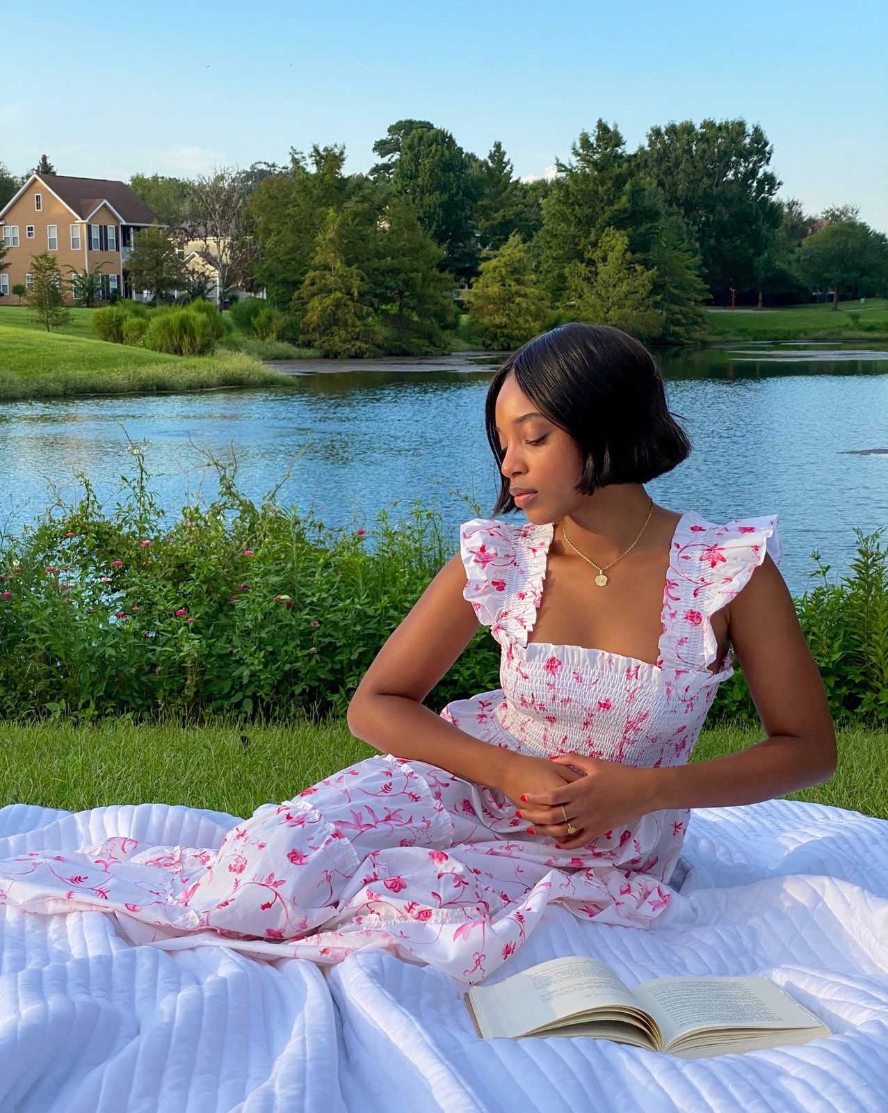 White and Pink Floral Maxi Nap Dress for Picnics White and Pink Floral Maxi Nap Dress for Picnics — Nap Dresses