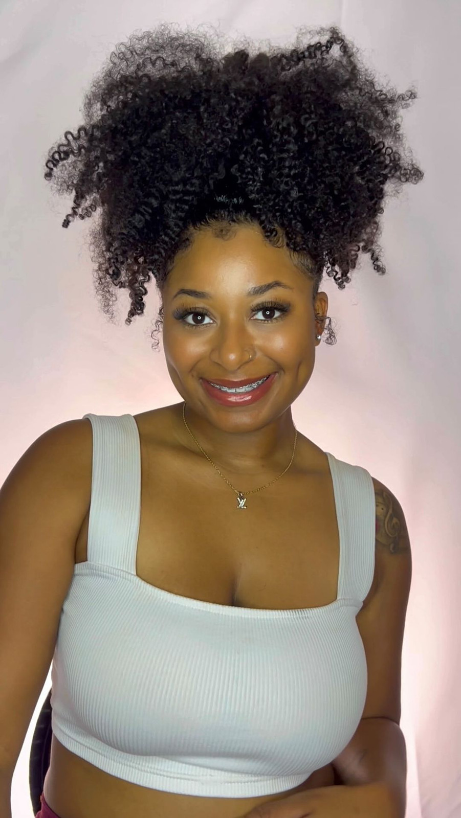 Voluminous Curly Puff With Baby Hairs Voluminous Curly Puff With Baby Hairs — Sew In with Leave Out