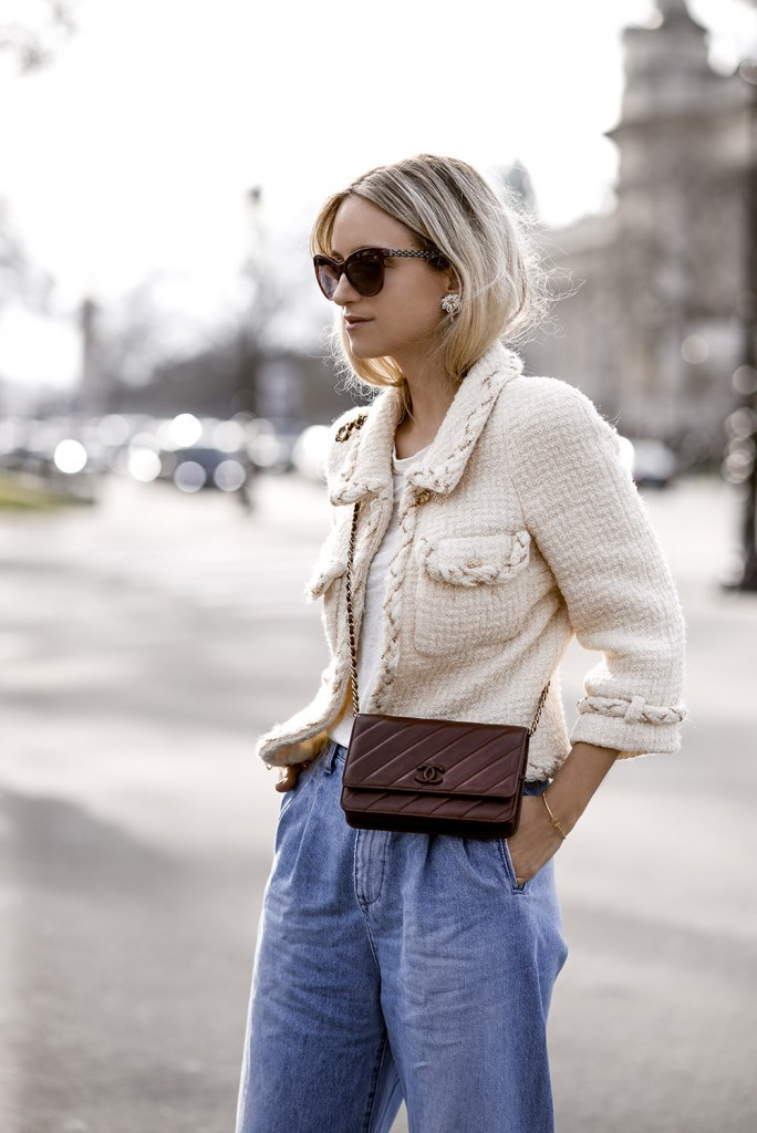Chevron Chanel Wallet on Chain with Tweed Jacket and Jeans Chevron Chanel Wallet on Chain with Tweed Jacket and Jeans — Chanel Bag Outfits
