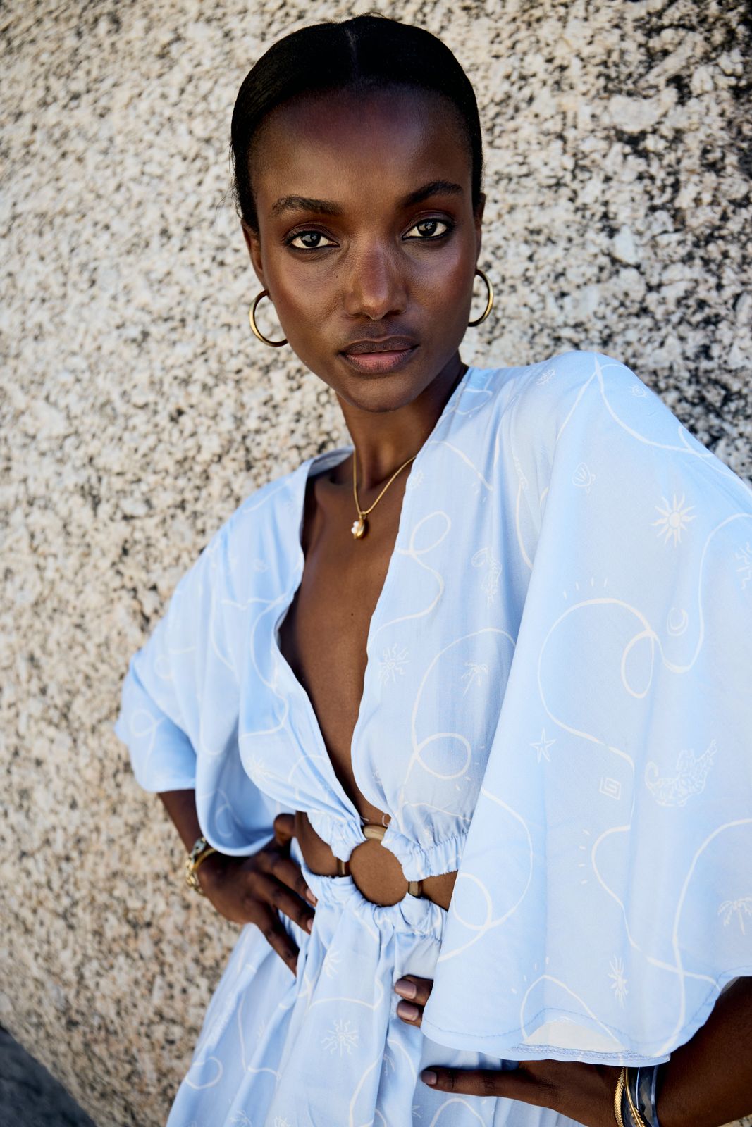 Green Sgraffito Print Maxi Dress with Off-the-Shoulder Neckline — Lisbon Outfits