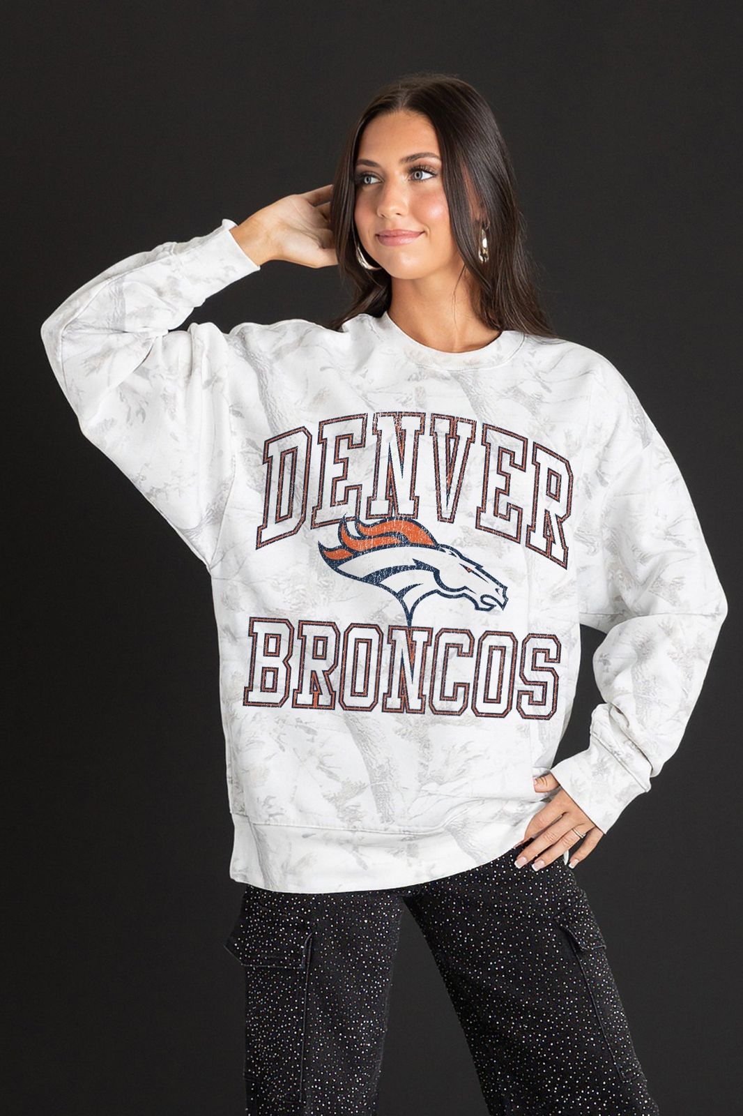 Broncos Fan Gear: Tie-Dye Sweatshirt with Embellished Pants Broncos Fan Gear: Tie-Dye Sweatshirt with Embellished Pants — Denver Outfits