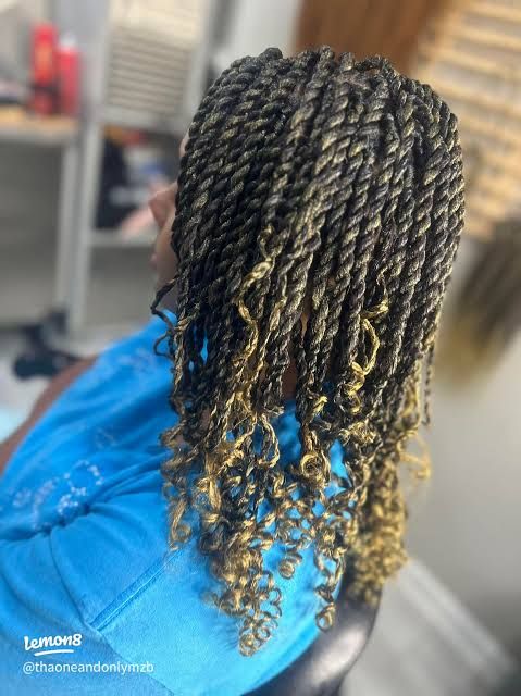Senegalese Twists Dark Brown to Blonde Curly Ends — Two Tone Braids