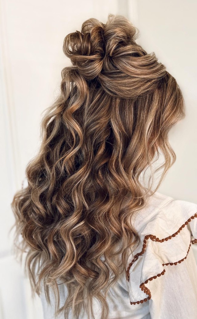 Brown With Blonde Highlights Messy Bun Brown With Blonde Highlights Messy Bun — Half Up Bun