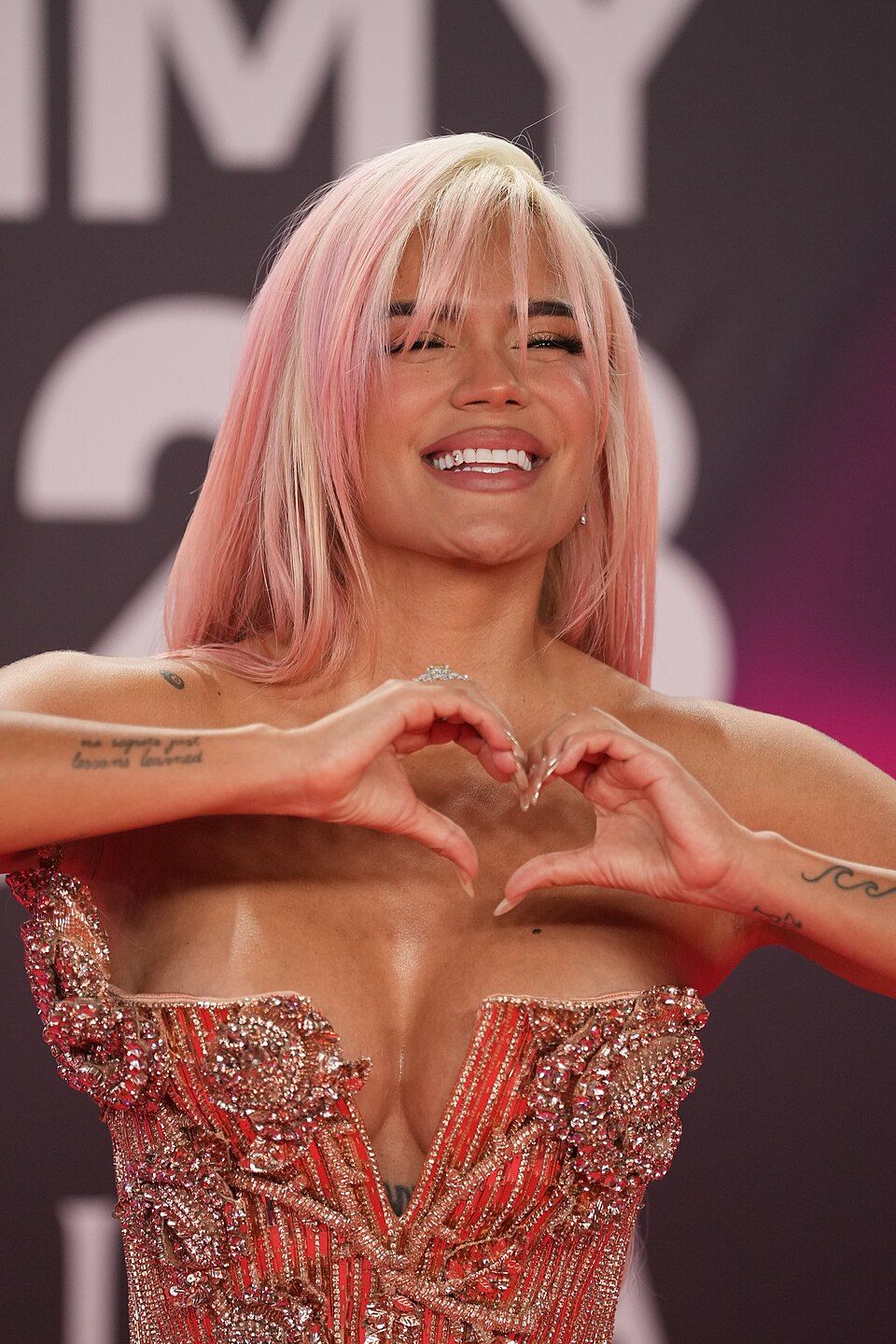 Pink With Blonde Highlights And Blunt Bangs — Hair Color for Latinas