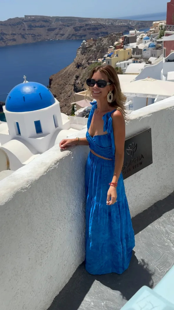 White Flat Sandals Outfit Idea White Flat Sandals Outfit Idea — Greece Outfits