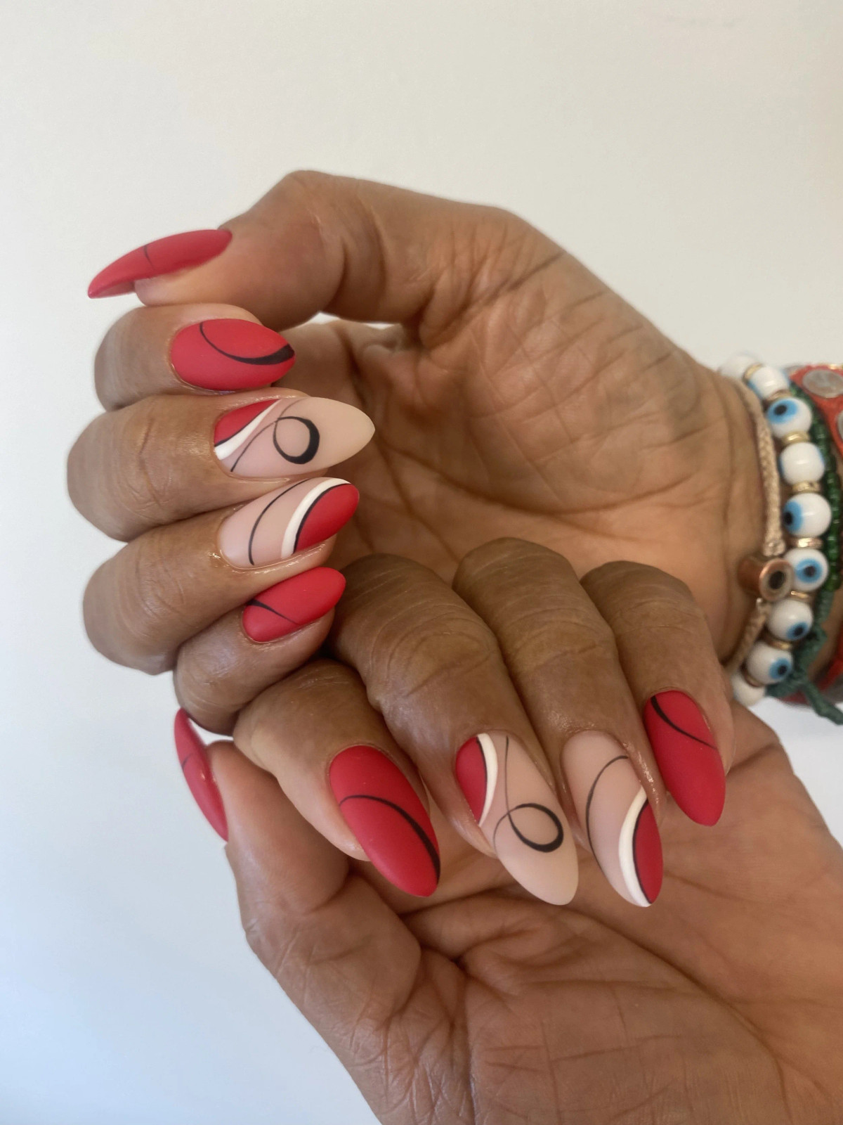 Hard Gel vs Soft Gel Nails: What's the Difference?
