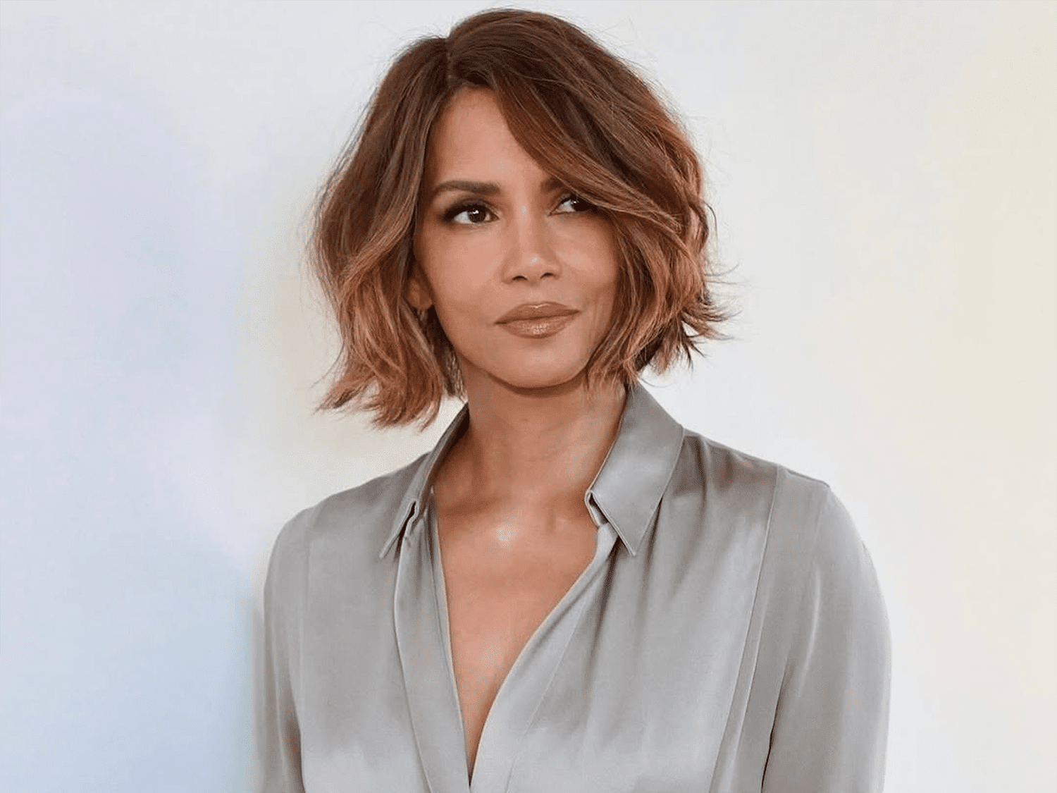 Textured Bob With Loose Waves Textured Bob With Loose Waves — Easy Hairstyles for Short Hair