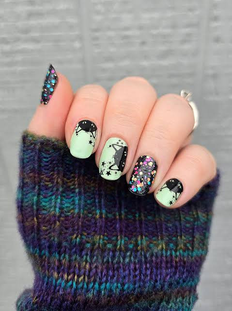 Silhouettes Of Cats And Stars Glitter Visual Idea Silhouettes Of Cats And Stars Glitter Visual Idea — Rave Nails