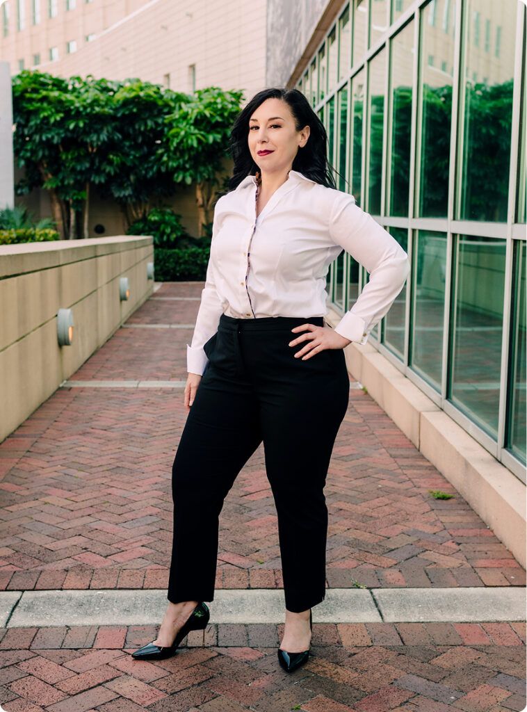 Crisp White Shirt and Slim Black Trousers with Bold Red Lipstick Crisp White Shirt and Slim Black Trousers with Bold Red Lipstick — Lawyer Outfits
