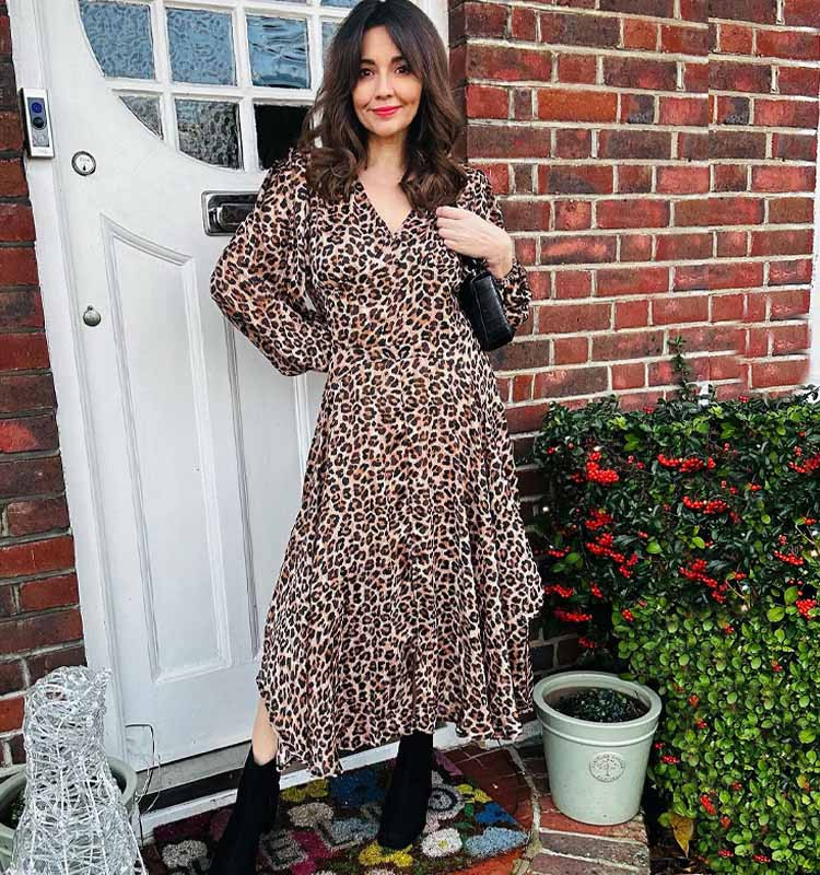 Leopard Print Midi Dress with V-Neck and A-Line Skirt Leopard Print Midi Dress with V-Neck and A-Line Skirt — Dresses for Hourglass Shape