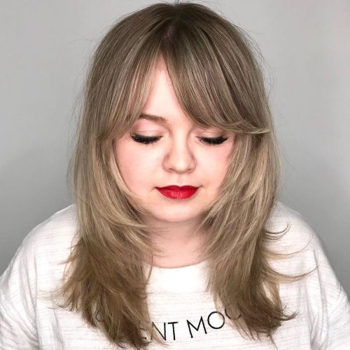 Honey Blonde Wavy Long Layers — Haircuts for Chubby Faces