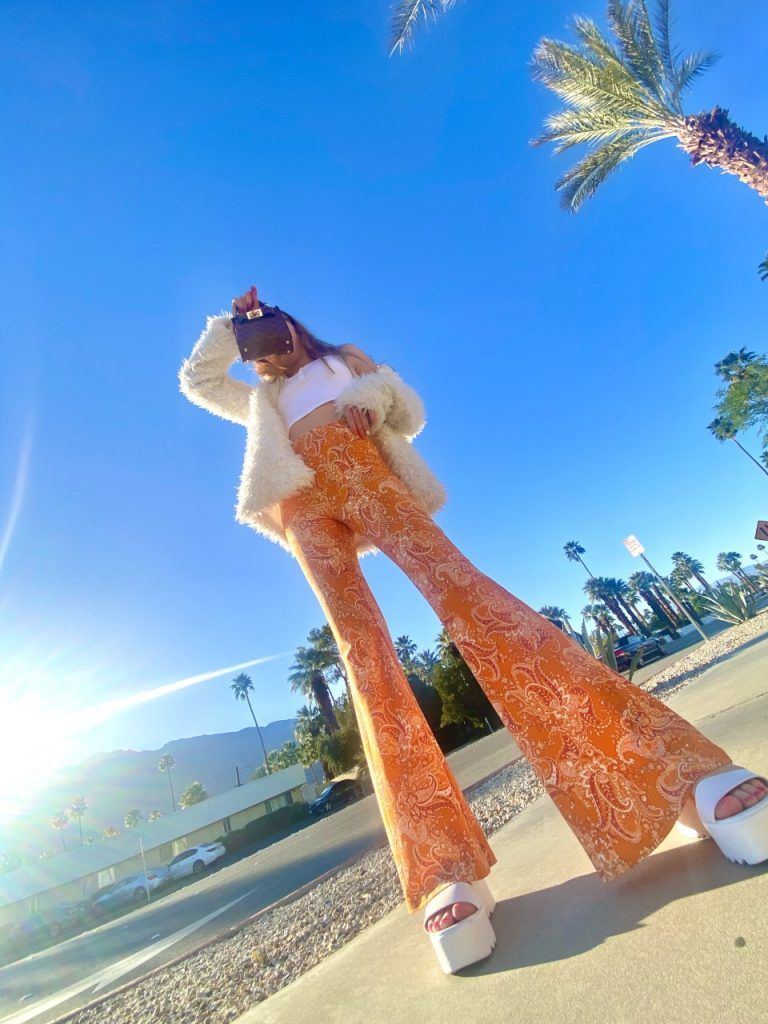 Vibrant Paisley Pants with Fuzzy Jacket for Casual Style Vibrant Paisley Pants with Fuzzy Jacket for Casual Style — Palm Springs Outfits