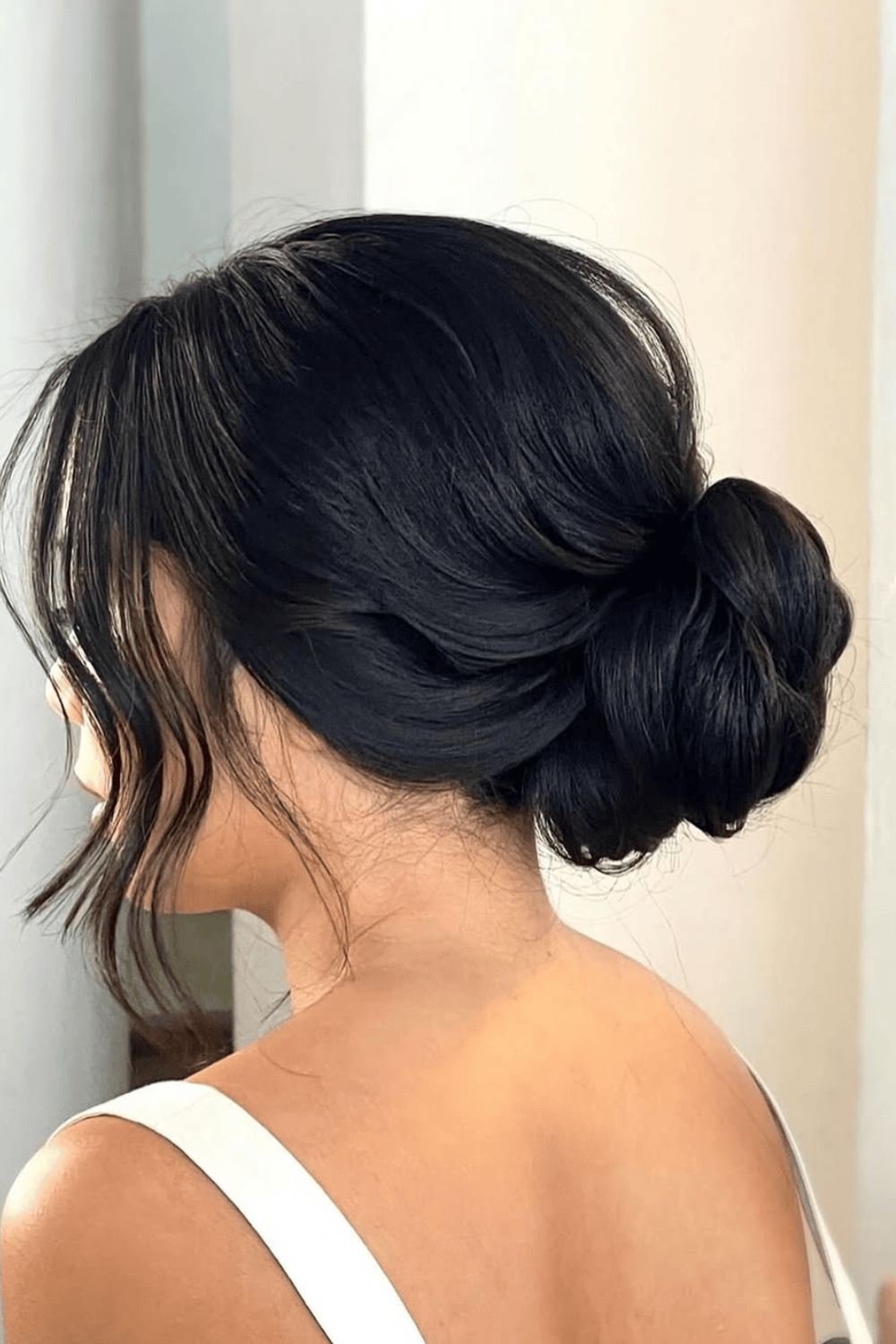 Low Bun With Face-Framing Pieces Low Bun With Face-Framing Pieces — Easy Updos