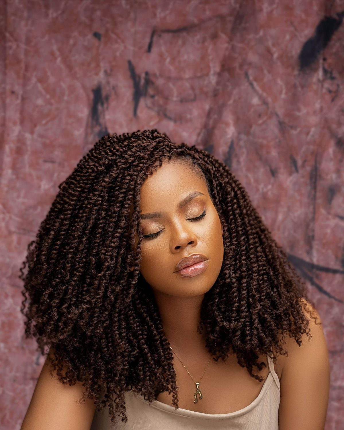 Dark Brown Defined Shoulder-Length Kinky Twists