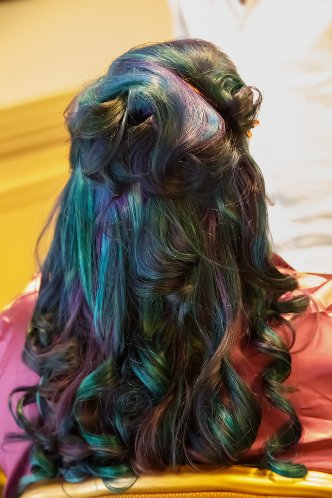Mid-Back Curls Jewel Tones Curtain Bangs Mid-Back Curls Jewel Tones Curtain Bangs — Peacock Hair