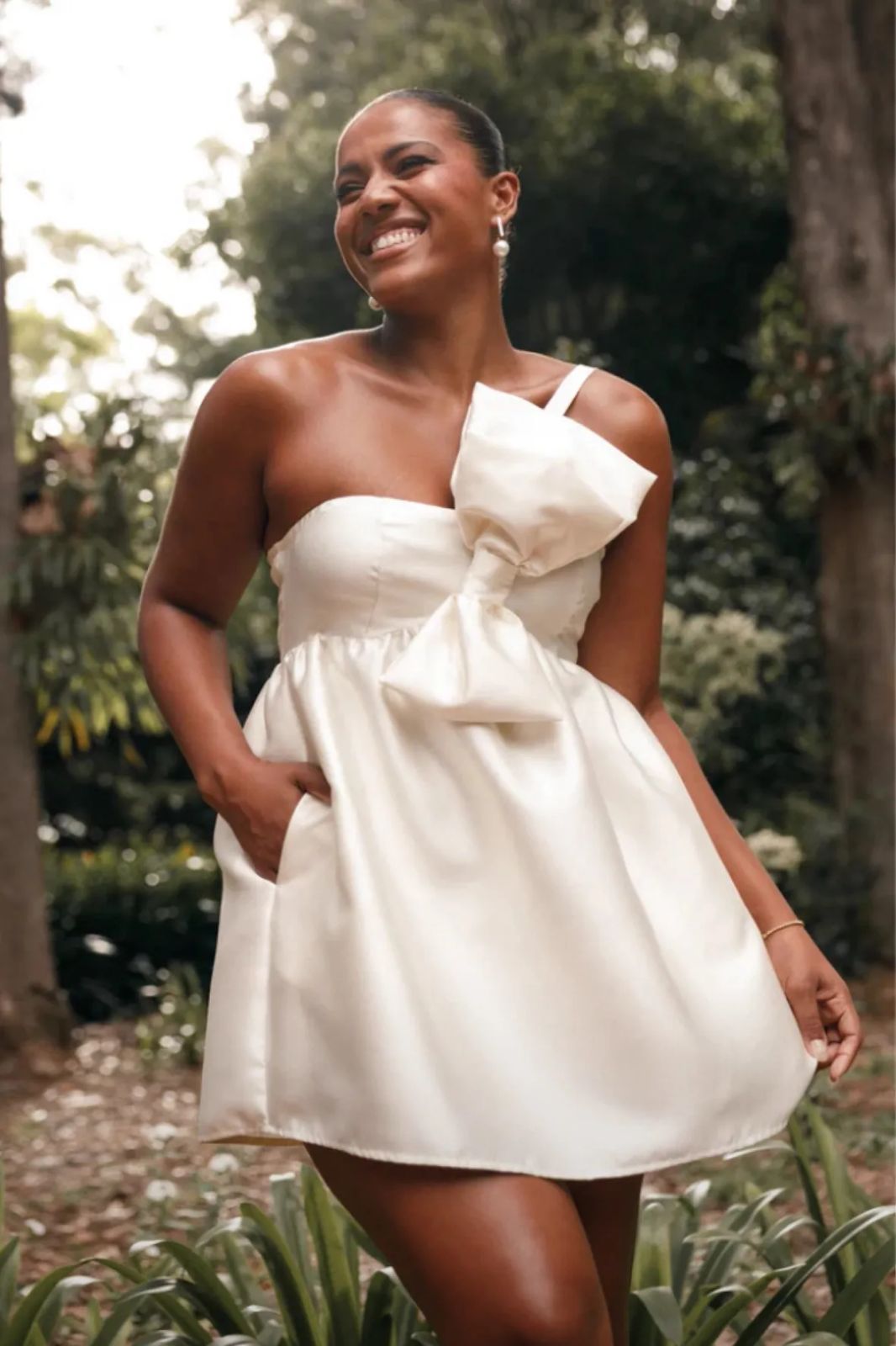 Playful White Strapless Mini Dress with Oversized Bow Playful White Strapless Mini Dress with Oversized Bow — Bridal Shower Dresses