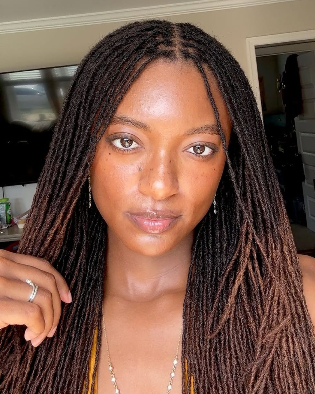 Microlocs Style Lookbooks: Short, Shoulder-Length, Long & Bridal Inspiration — Omalocs Beauty