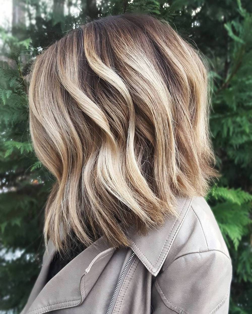 Wavy Chin Length Bob With Blonde Balayage Wavy Chin Length Bob With Blonde Balayage — Dirty Blonde