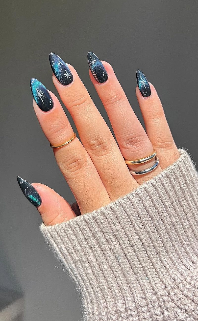Glossy Magnetic Cat Eye Shimmer Visual Idea Glossy Magnetic Cat Eye Shimmer Visual Idea — Galaxy Nails