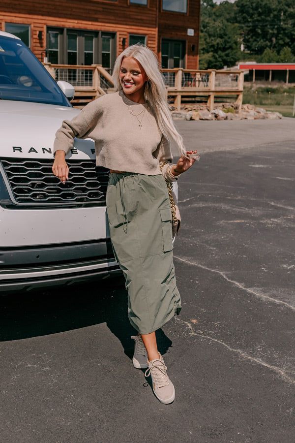 Casual Olive Green Cargo Maxi Skirt with Cropped Sweater — Cargo Skirt Outfits