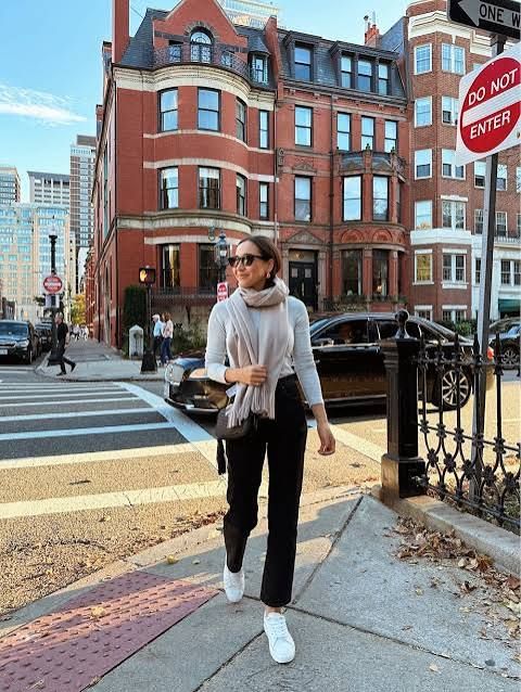 Urban Explorer: Chunky Scarf and Straight-Leg Trousers Urban Explorer: Chunky Scarf and Straight-Leg Trousers — Boston Outfits